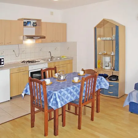 Haus Banko 408s شقة بيروغ